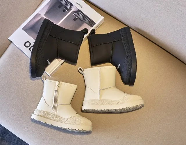 Balenciaga Bottes de neige beige blanc à la cheville avec fermeture éclair latérale 3
