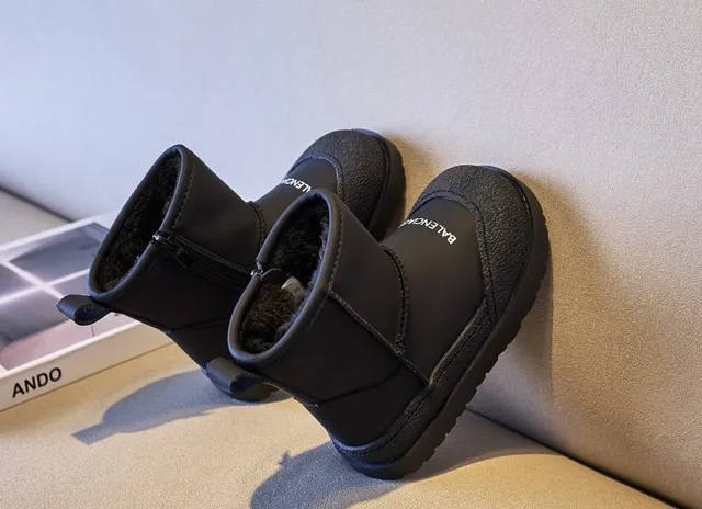 Balenciaga Bottes de neige beige blanc à la cheville avec fermeture éclair latérale 9