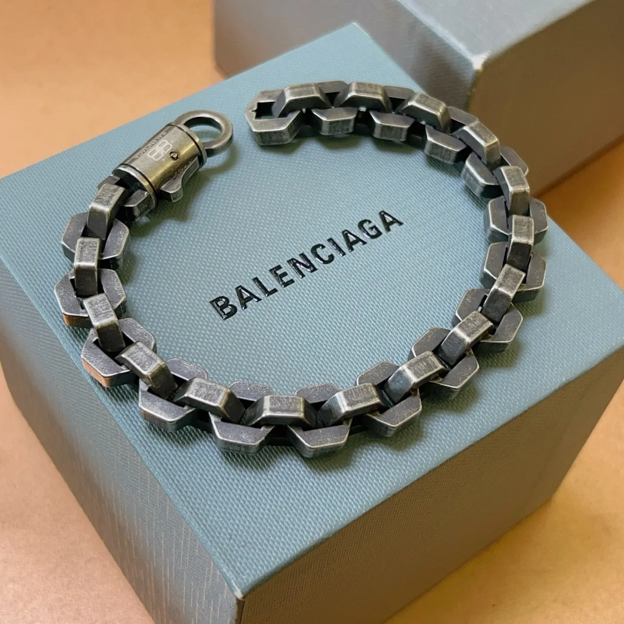 Balenciaga سلسلة صناعية رمادي أسود رابط هندسي سوار 2