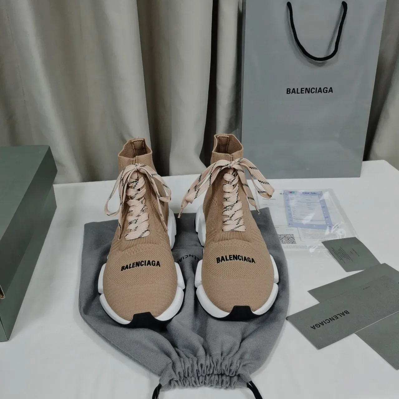 Balenciaga Speed Trainer Tênis Bege Tricô Estilo de Vida 8