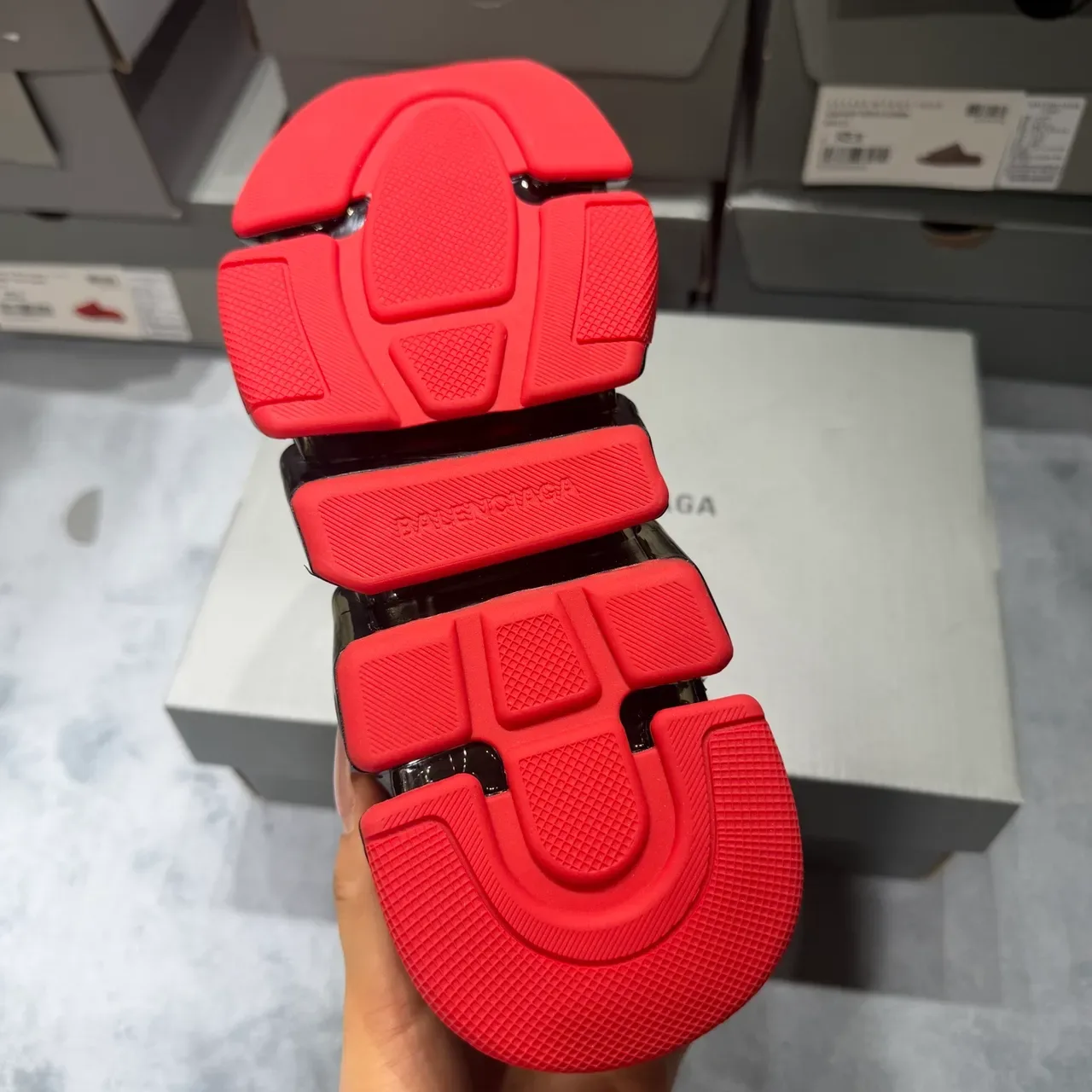 Balenciaga Speed Trainer Preto e Vermelho Tênis Lifestyle 4