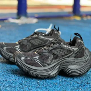 Balenciaga Tire 12 কালো চাঙ্কি স্নিকার