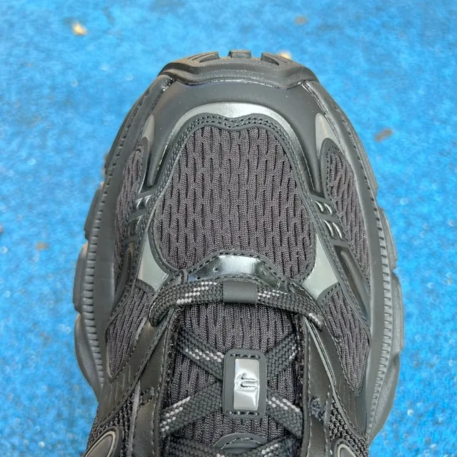 Balenciaga Tire 12 কালো চাঙ্কি স্নিকার 4