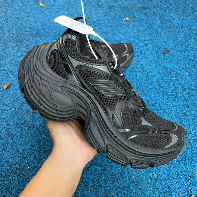 Balenciaga Tire 12 কালো চাঙ্কি স্নিকার 10