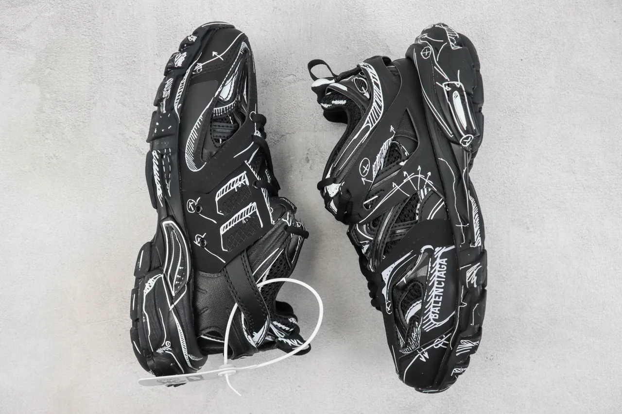 Balenciaga Track أسود أبيض كبيرة الحجم قاعدة فن الخط بأسلوب جرافيتي حذاء ثقيل 2