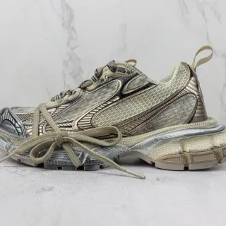 Balenciaga Track Trainer حذاء تشونكي بيج فضي