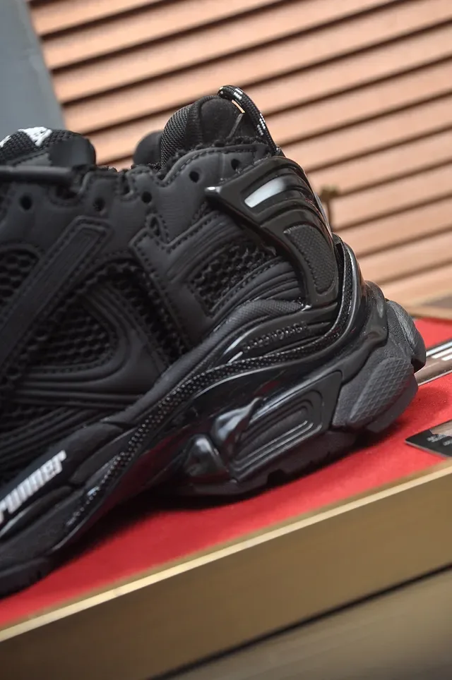 Balenciaga Track Trainer Tênis Chunky Pretos 9