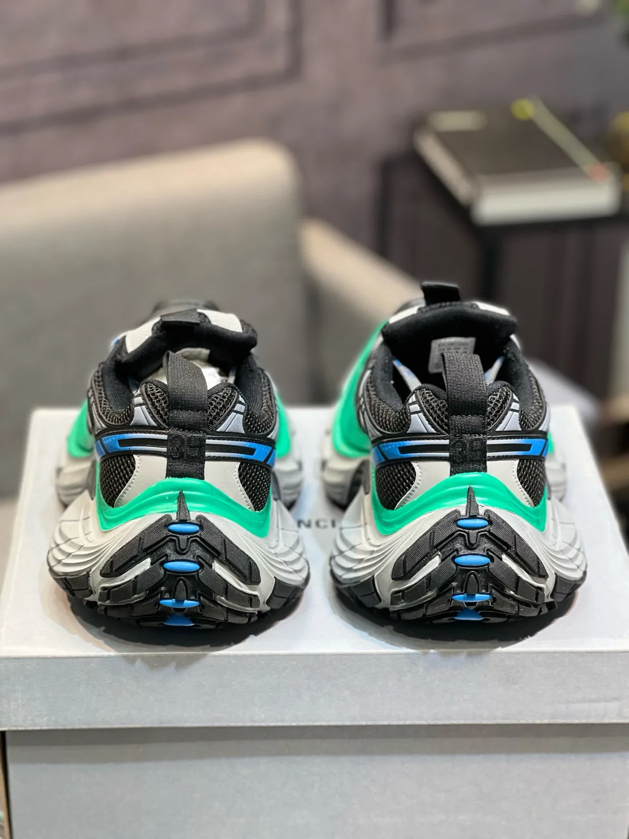 Balenciaga Track Trainer Sneakers Chunky Noir Vert Bleu 8