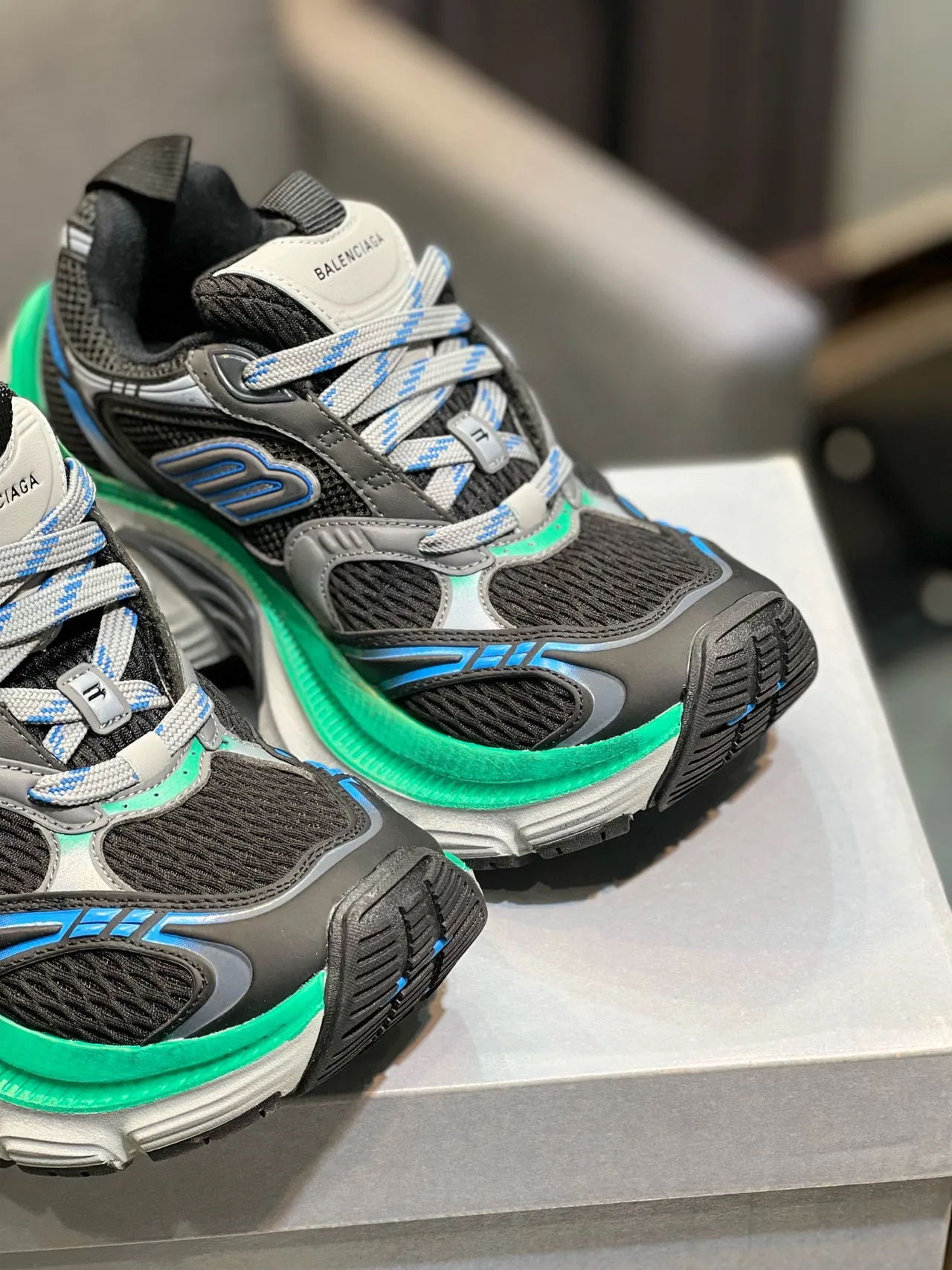 Balenciaga Track Trainer Sneakers Chunky Noir Vert Bleu 9