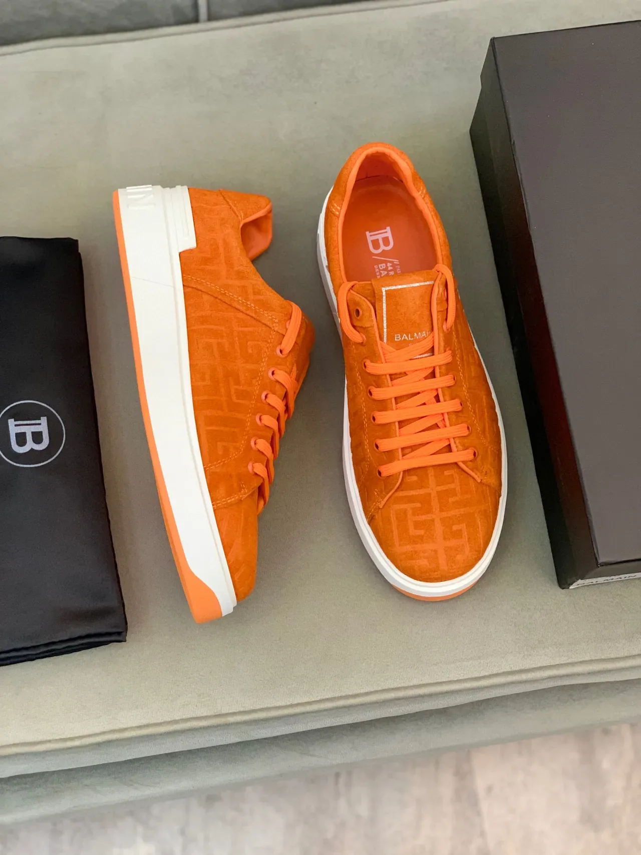 Balmain B-Court Sneakers Lifestyle Orange Daim Monogram 8