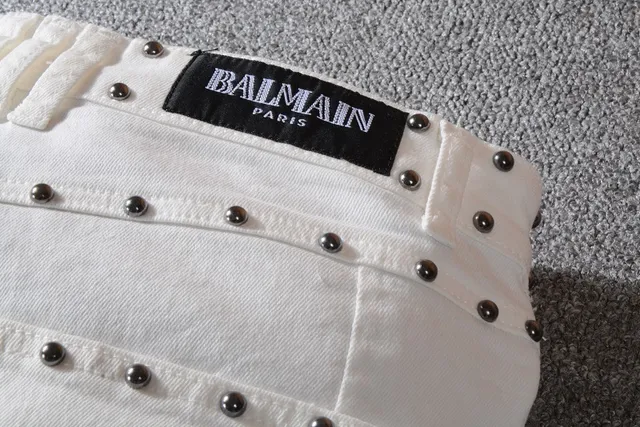 Balmain স্টাডড মোটো-ইনস্পায়ার্ড সাদা জিন্স 4