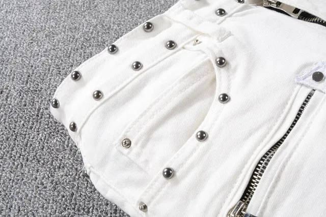 Balmain স্টাডড মোটো-ইনস্পায়ার্ড সাদা জিন্স 9