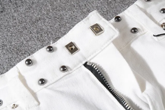 Balmain স্টাডড মোটো-ইনস্পায়ার্ড সাদা জিন্স 12