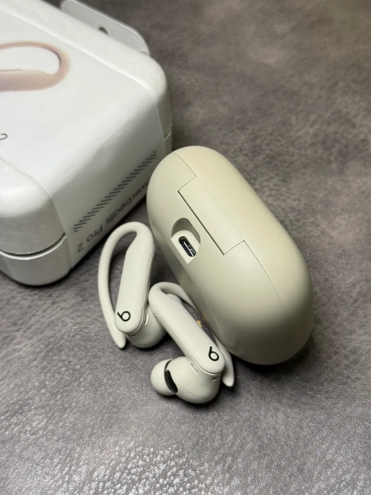 Beats Powerbeats Pro 2 Beige White Compact Rounded Case Matte Finish TWS Earbuds 3