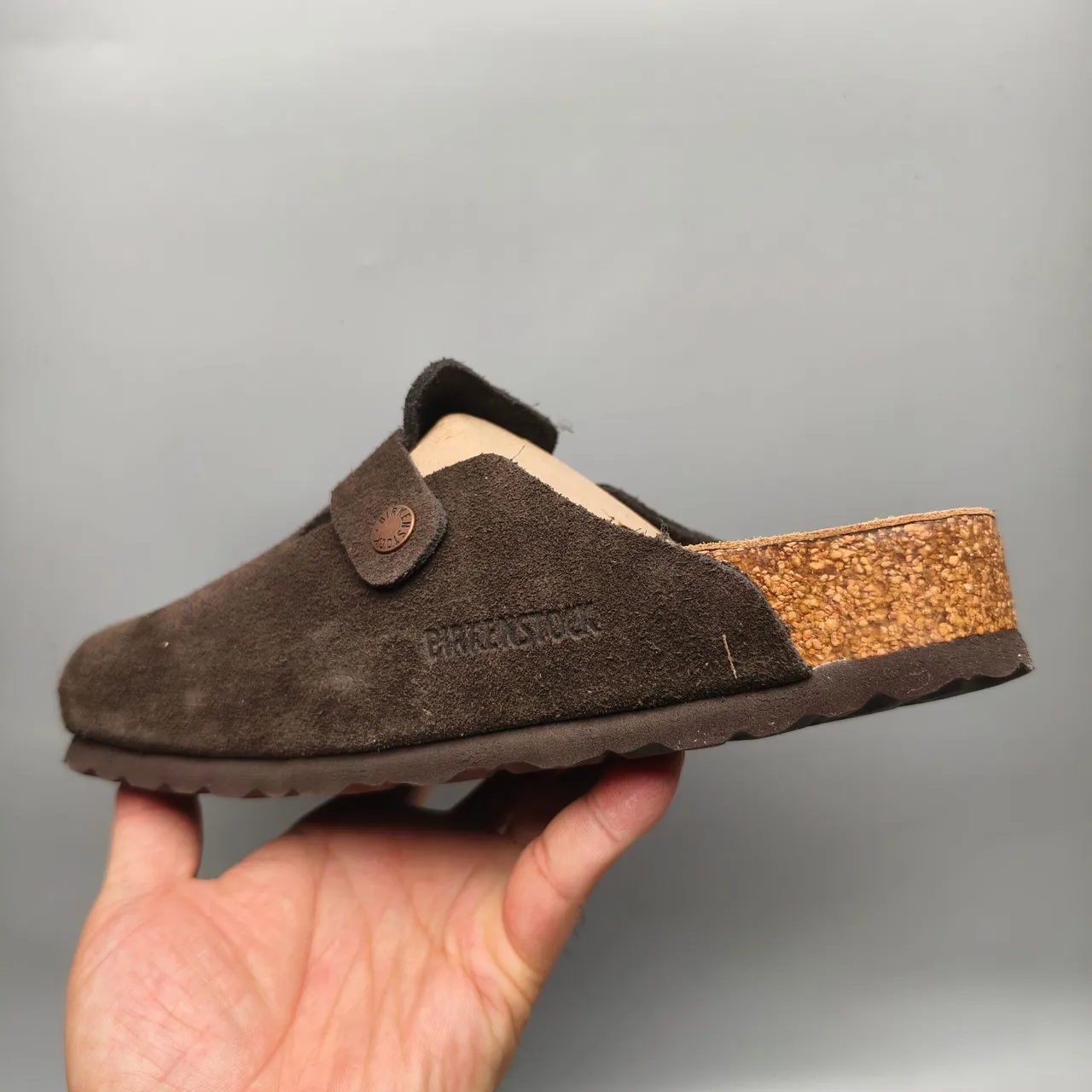 Birkenstock Boston Sapato de casa de camurça marrom de alça única 4