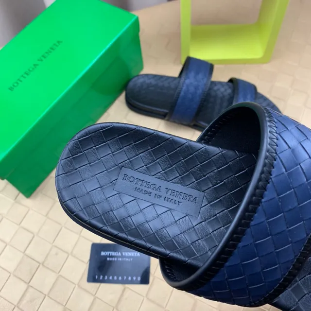Bottega Veneta Andiamo Bleu marine Intrecciato Cuir tissé Chaussons 3