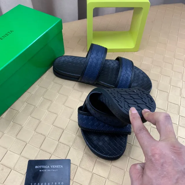 Bottega Veneta Andiamo Bleu marine Intrecciato Cuir tissé Chaussons 4