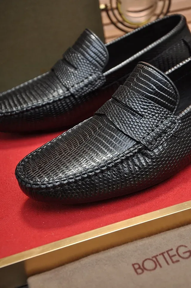 Bottega Veneta Noir Cuir de Reptil Embossé Bride Penny Mocassin 2