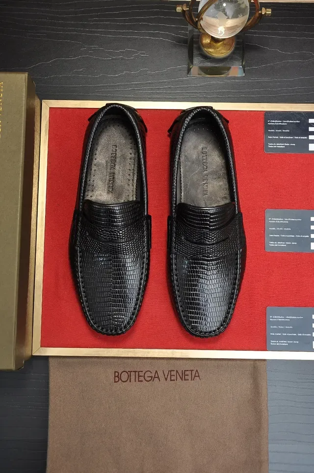 Bottega Veneta Noir Cuir de Reptil Embossé Bride Penny Mocassin 5