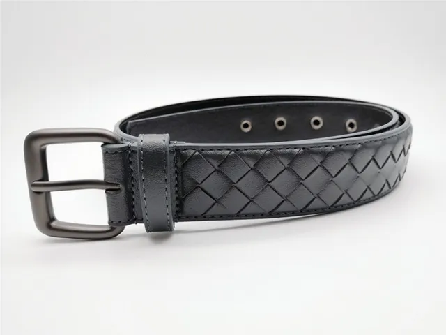Bottega Veneta Cassette Intrecciato Cinto de couro cinza 20