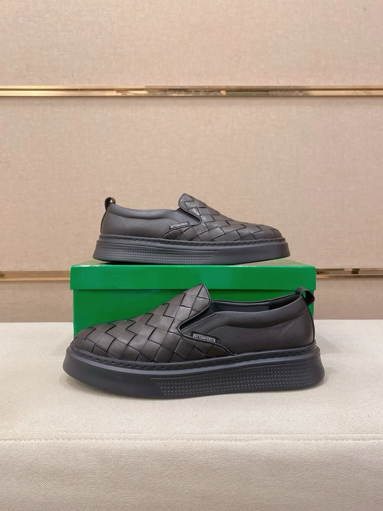 Bottega Veneta Cassette cuir tressé slip-on loafers 7