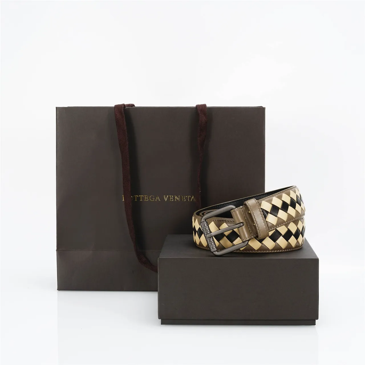 Bottega Veneta Intrecciato بني وبيج مكون من نسيج ثلاثي الألوان هندسي حزام جلدي 5