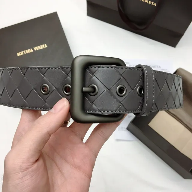 Bottega Veneta ceinture en cuir gris Intrecciato tressée 4