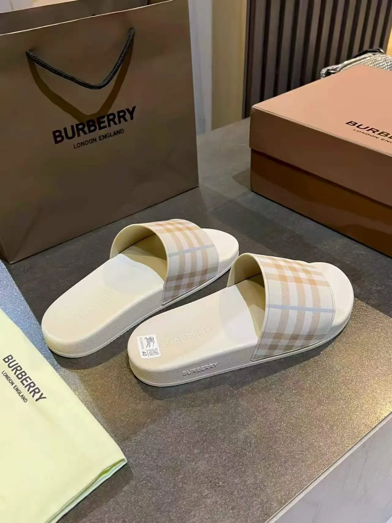 Burberry Beige White Single-Strap Check-Pattern Slippers 3