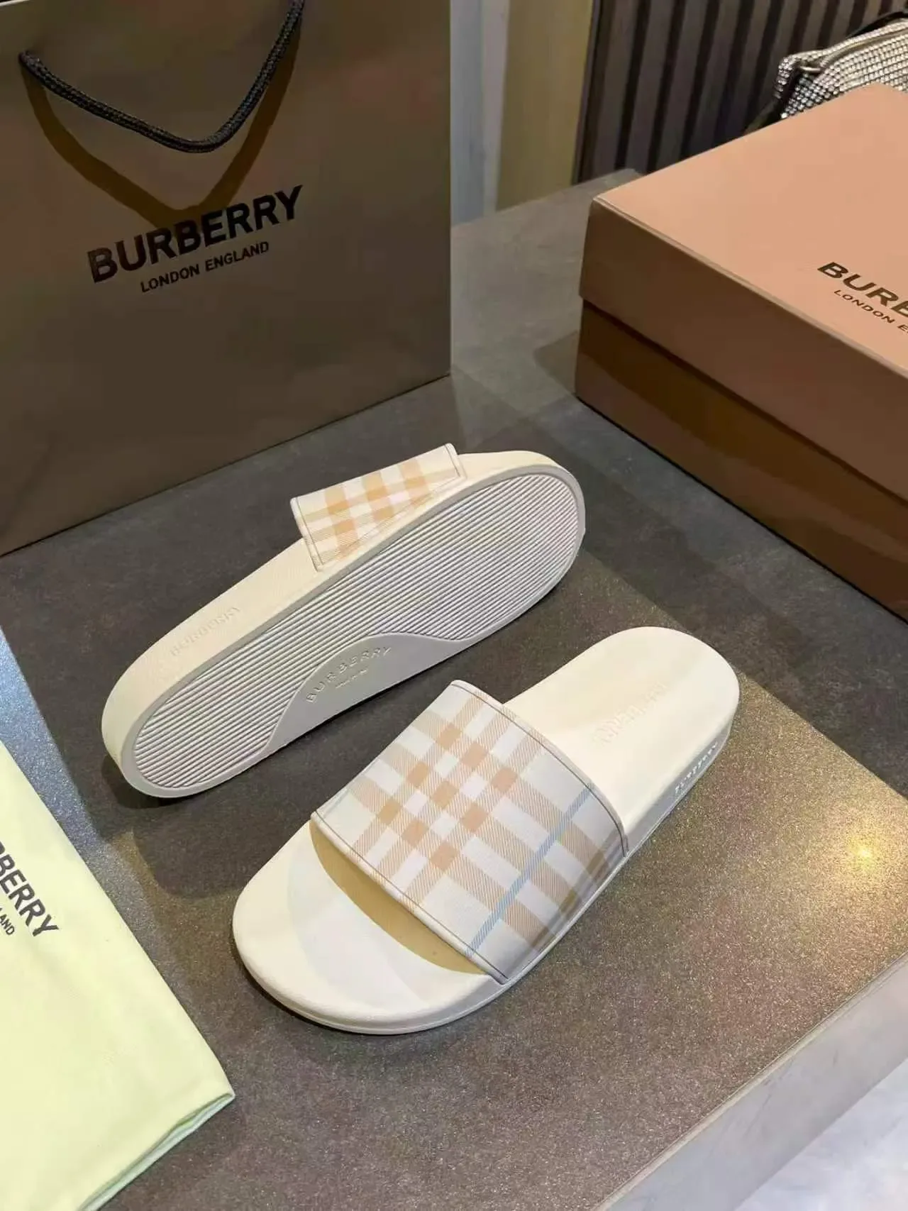 Burberry Beige White Single-Strap Check-Pattern Slippers 4