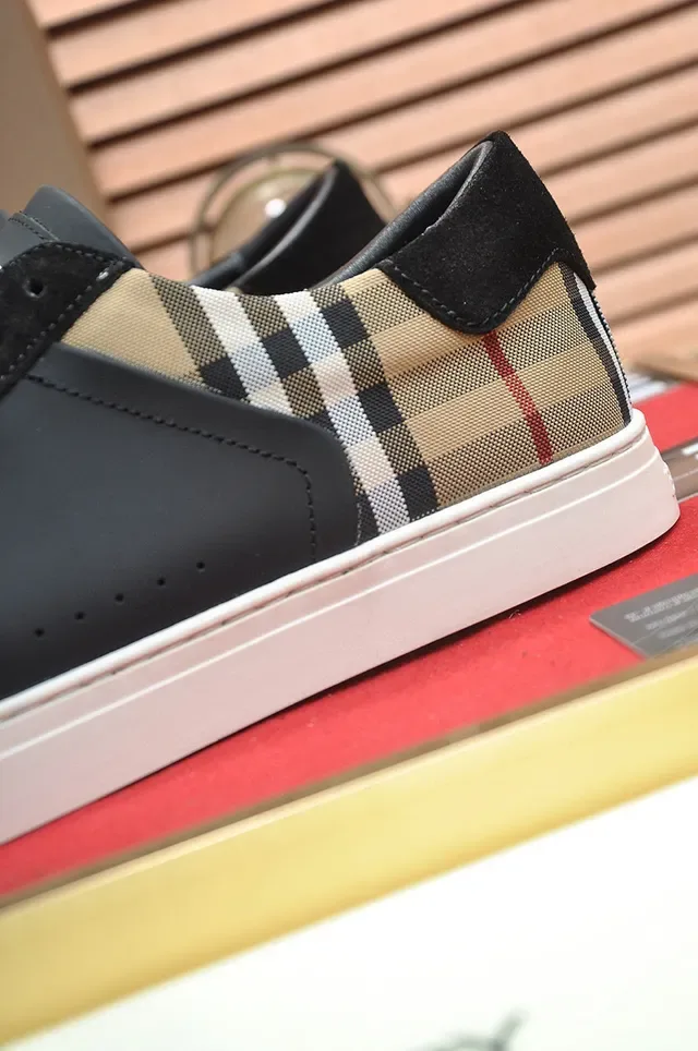 Burberry Noir Beige Maison Check Panel Daim Pointe Style de Vie Sneakers 3