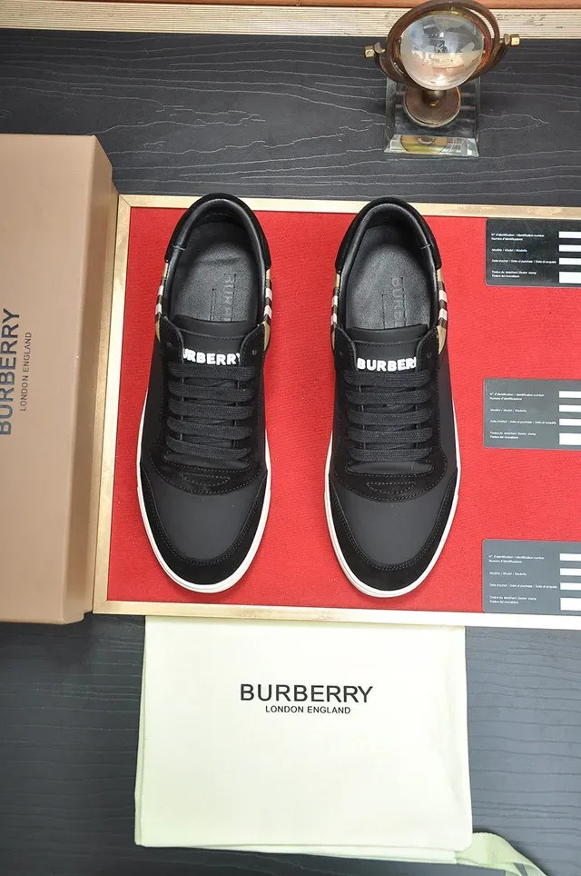 Burberry Noir Beige Maison Check Panel Daim Pointe Style de Vie Sneakers 9