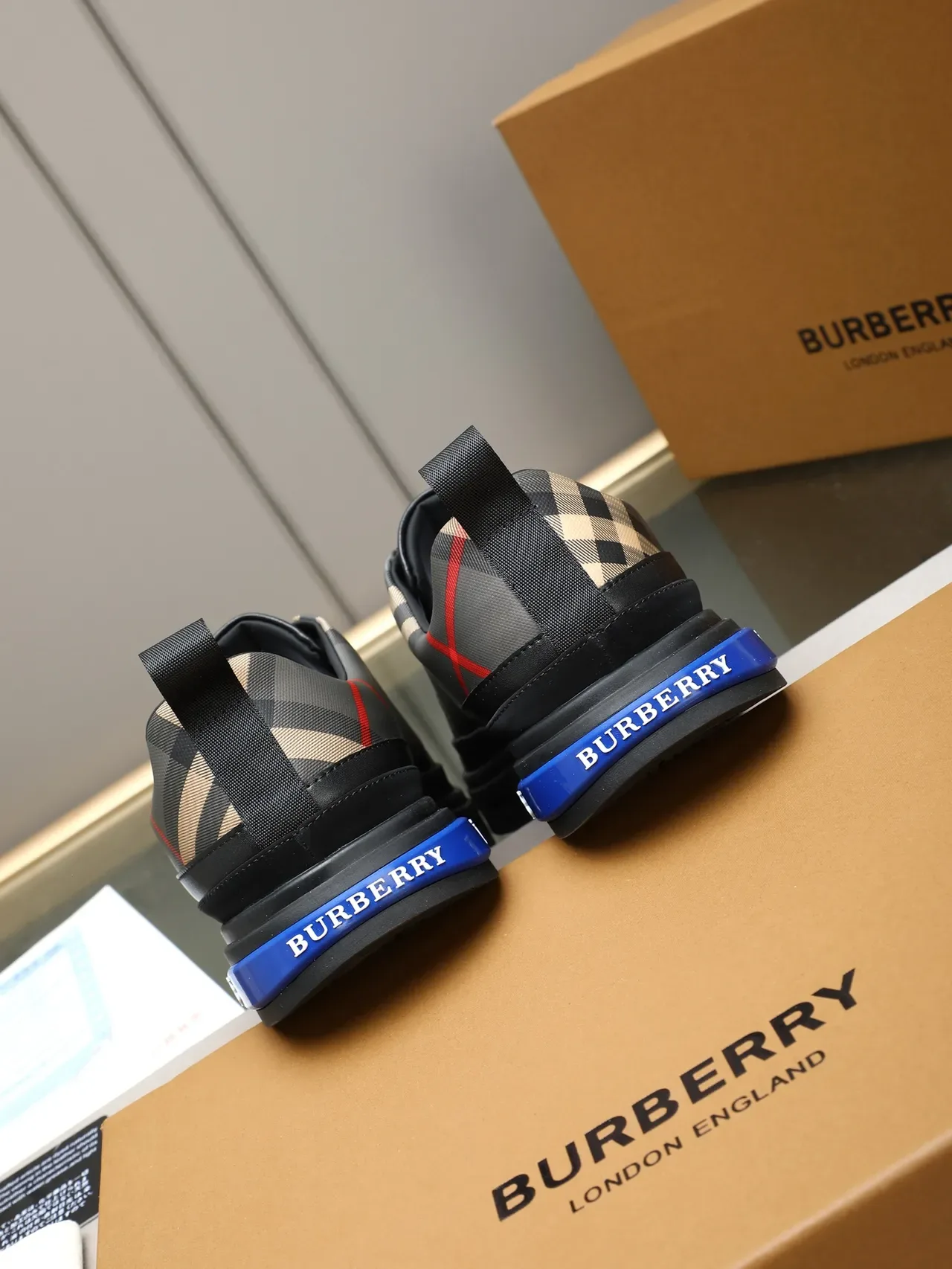 Burberry Noir Beige Panneaux à Carreaux Monogrammés Talon Sneakers Lifestyle 3
