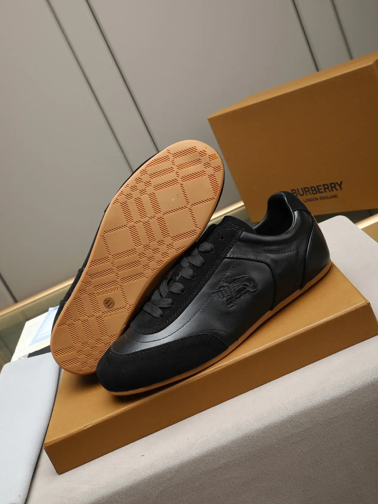 Burberry Negro Marrón Bordado Caballero Ecuestre Cuero Y Ante Lifestyle Sneakers 5