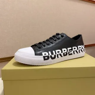 Burberry Black White Logo-Print Side Panel Rubber Toe Cap Lifestyle Sneakers