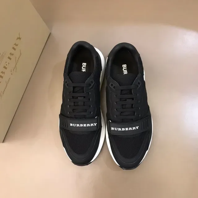 Burberry chaussures lifestyle noires et blanches en maille et synthétique avec upper sculpté midsole sculpté 5
