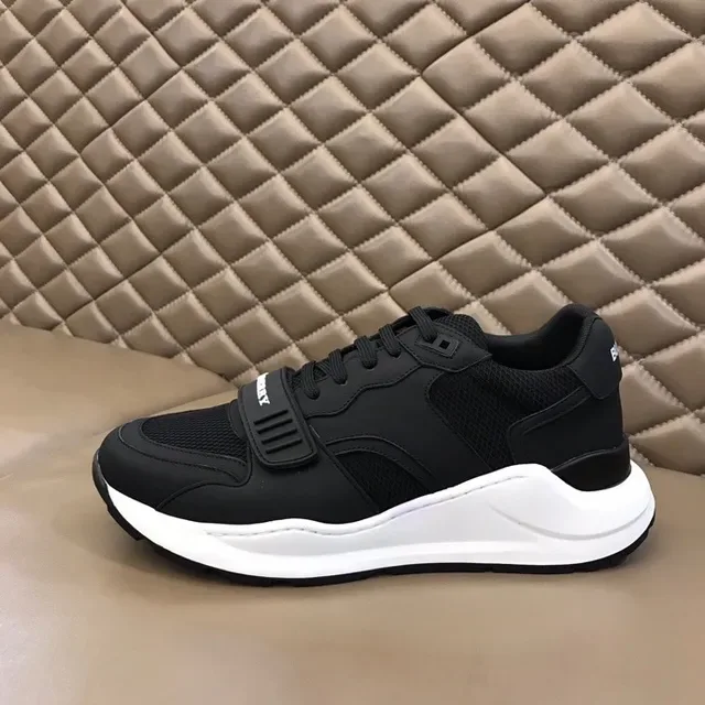 Burberry chaussures lifestyle noires et blanches en maille et synthétique avec upper sculpté midsole sculpté 7