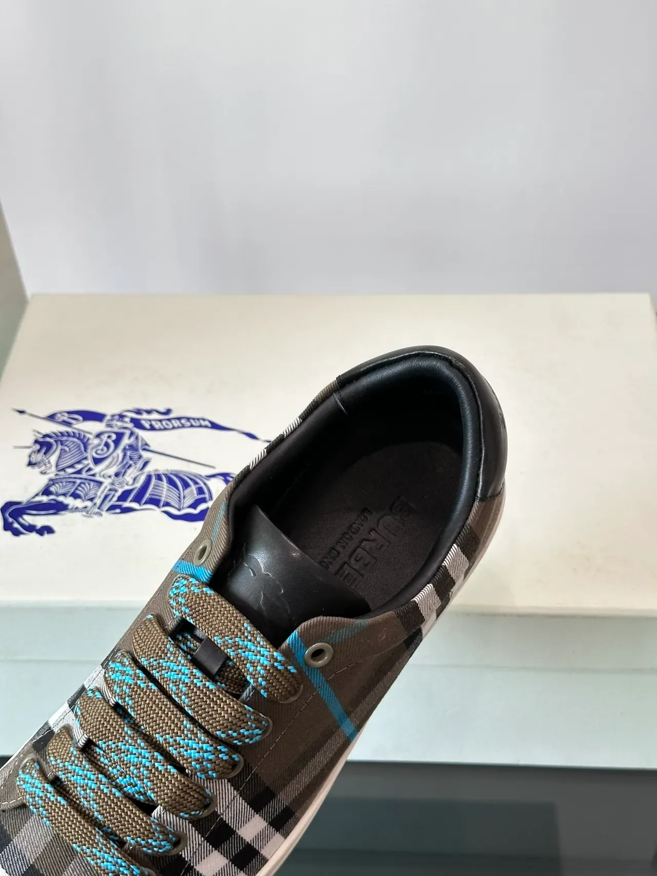 Burberry Marrom Multicolor Padrão xadrez parte superior de tecido contrapeso de couro tênis lifestyle 4