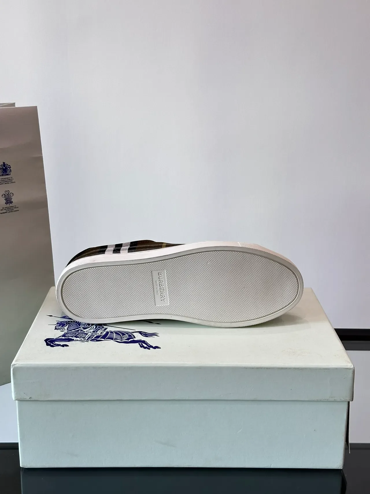 Burberry Check Pattern Low-Top Lifestyle Sneakers 2