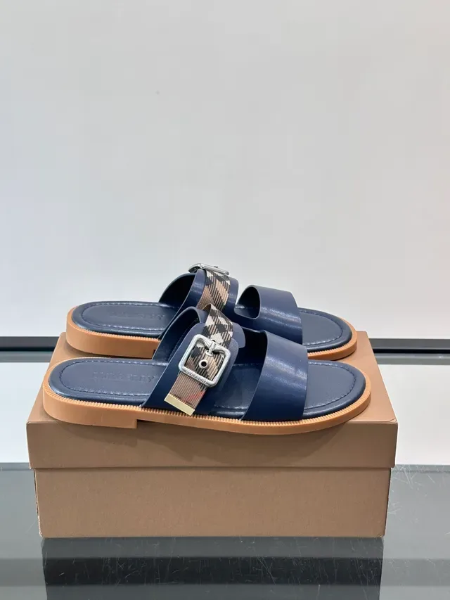 Burberry House Check Slide Navy Beige Double Sangle Boucle Sandales Casual 16