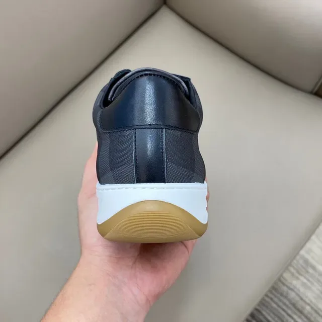 Burberry Knight Sneakers Lifestyle Noir à Carreaux 3