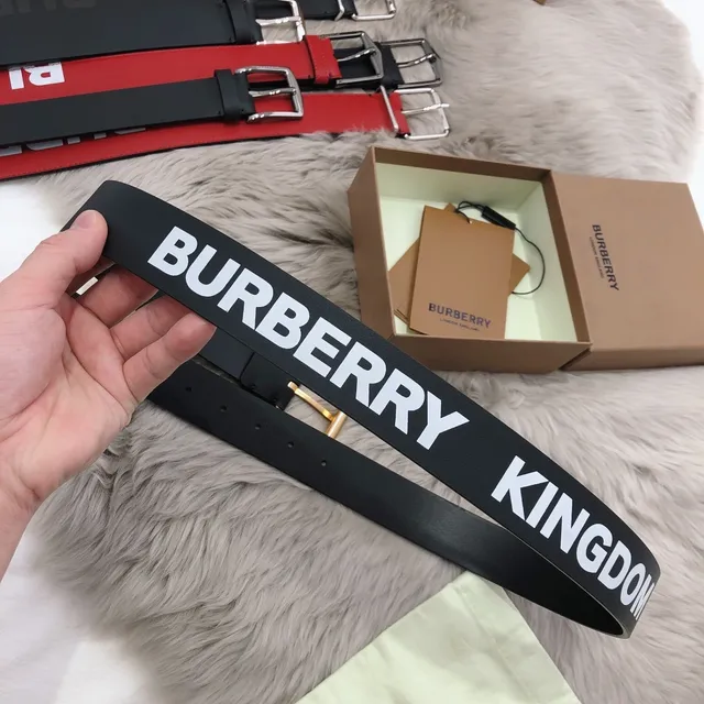Burberry Knight Black Gold Matte Rectangular Buckle Leather Belt 3