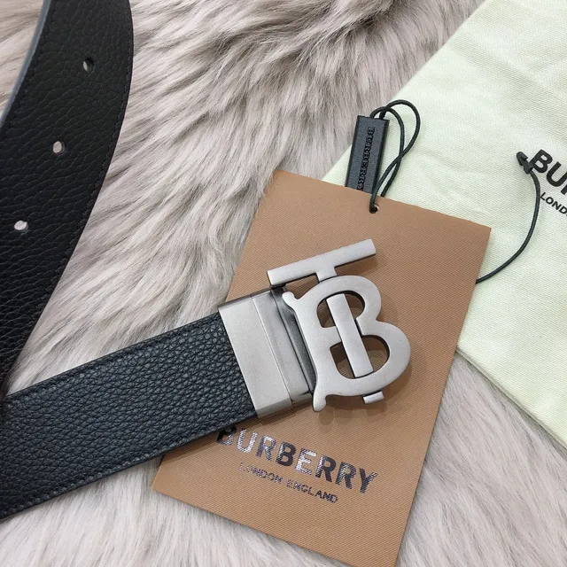 Burberry Chevalier Noir Argent Lisse TB Monogramme Boucle Ceinture en Cuir 6
