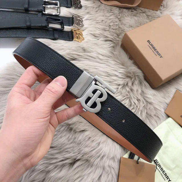 Burberry Chevalier Noir Argent Lisse TB Monogramme Boucle Ceinture en Cuir 7