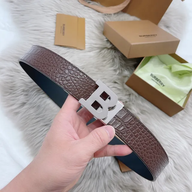 Burberry Knight Ceinture en cuir marron à motif crocodile et cuir navy 2