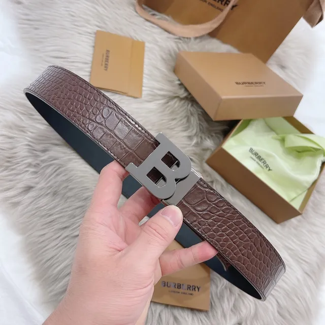 Burberry Knight Ceinture en cuir marron à motif crocodile et cuir navy 6