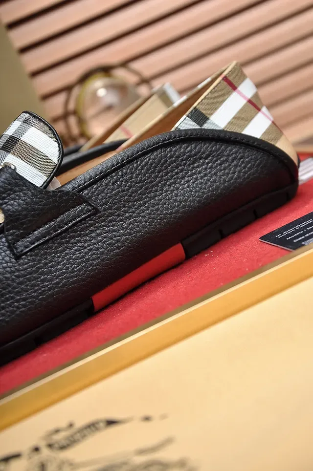 Burberry Knight House Check Black Leather Loafer 3