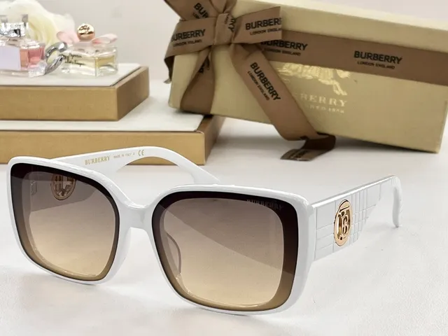 Burberry Lola Black Beige Oversized Rectangular Frame Acetate Front Sunglasses 4