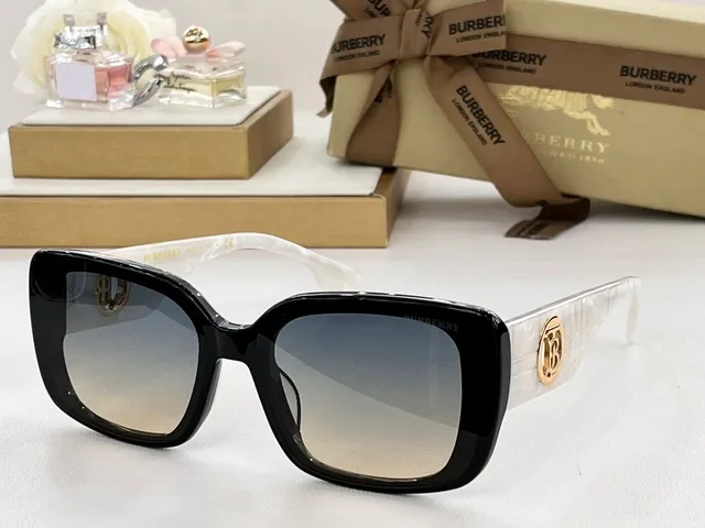 Burberry Lola Black Beige Oversized Rectangular Frame Acetate Front Sunglasses 5