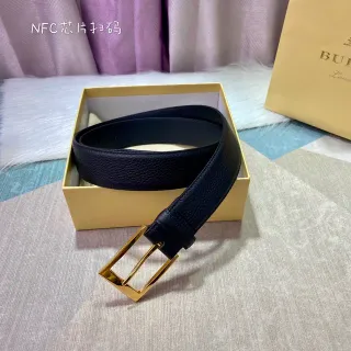 Burberry Navy Gold Pebbled Rectangular Buckle Leather Belt