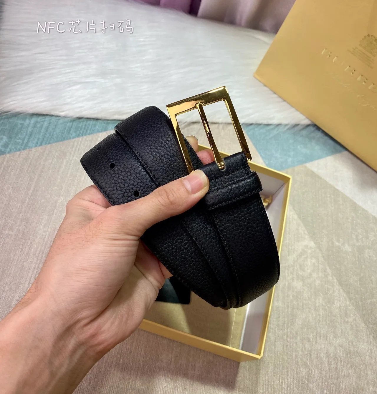 Burberry Navy Gold Pebbled Rectangular Buckle Leather Belt 7